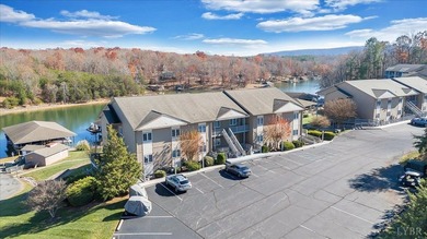 Enjoy easy lakefront living in this beautifully updated, 2-bed on Mariners Landing Golf and Country Club in Virginia - for sale on GolfHomes.com, golf home, golf lot