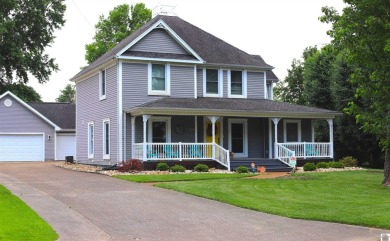 Beautiful home located in the Camelot subdivision in Mayfield on Mayfield-Graves Country Club in Kentucky - for sale on GolfHomes.com, golf home, golf lot