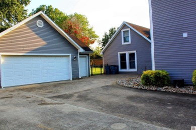 Beautiful home located in the Camelot subdivision in Mayfield on Mayfield-Graves Country Club in Kentucky - for sale on GolfHomes.com, golf home, golf lot