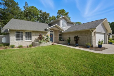 Beautiful 3-Bedroom Pool Home on Golf Course - Prime Location!
 on The Grand Club Cypress Course in Florida - for sale on GolfHomes.com, golf home, golf lot