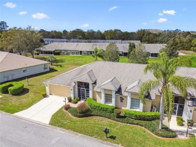 MOVE IN READY - PREMIER LOCATION - END UNIT - FURNISHED on Heritage Pines Country Club in Florida - for sale on GolfHomes.com, golf home, golf lot