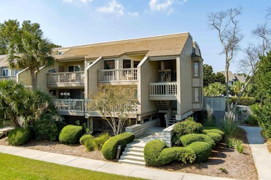 ACTIVE SHORT-TERM RENTAL LICENSE!Welcome to this beautifully on The Seabrook Island Club in South Carolina - for sale on GolfHomes.com, golf home, golf lot