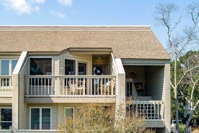 ACTIVE SHORT-TERM RENTAL LICENSE!Welcome to this beautifully on The Seabrook Island Club in South Carolina - for sale on GolfHomes.com, golf home, golf lot