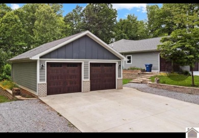 Come look at this stunning custom built home! This home boasts on Arrowhead Golf Club in Kentucky - for sale on GolfHomes.com, golf home, golf lot