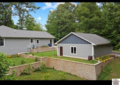 Come look at this stunning custom built home! This home boasts on Arrowhead Golf Club in Kentucky - for sale on GolfHomes.com, golf home, golf lot