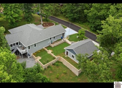 Come look at this stunning custom built home! This home boasts on Arrowhead Golf Club in Kentucky - for sale on GolfHomes.com, golf home, golf lot