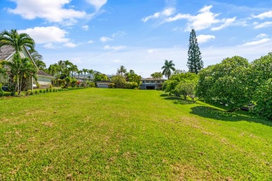 Discover an extraordinary opportunity to build your dream on Makai Golf Club At Princeville in Hawaii - for sale on GolfHomes.com, golf home, golf lot