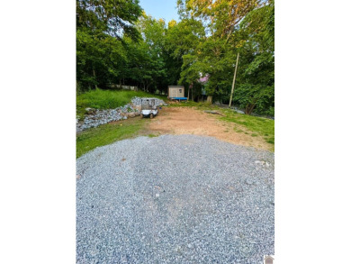 Discover an exceptional opportunity to build your dream home on Mineral Mound Golf Course in Kentucky - for sale on GolfHomes.com, golf home, golf lot