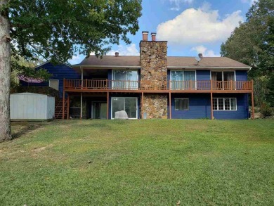 Must-See home with 3 Bedrooms, 3 Bathrooms and plenty enough on Cedar Glade Golf Course in Arkansas - for sale on GolfHomes.com, golf home, golf lot