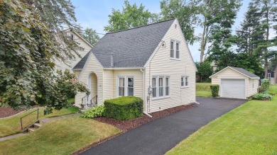 This cozy 2-bedroom, 1.5 bath home has so much to offer! Located on En-Joie Golf Course in New York - for sale on GolfHomes.com, golf home, golf lot