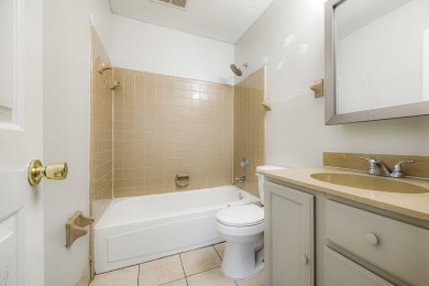 2 Bedrooms/2.5 Baths Zero Lot-Line; low maintenance; right next on Windyke Country Club in Tennessee - for sale on GolfHomes.com, golf home, golf lot
