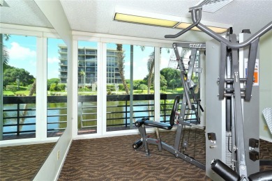 Step out the door and onto the beach in a short walk from this on Links on Longboat Golf Club in Florida - for sale on GolfHomes.com, golf home, golf lot