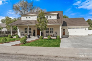 Welcome to your perfect family home located just two blocks from on Desert Canyon Golf Course in Idaho - for sale on GolfHomes.com, golf home, golf lot