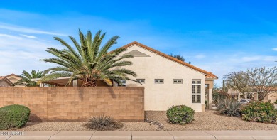 SENSATIONAL VALUE & IDEAL Location of this Paradise Model on a on Deer Valley Golf Course in Arizona - for sale on GolfHomes.com, golf home, golf lot