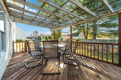 LOCATION!! STUNNING home in Hunting Creek Subdivision, London on London Country Club in Kentucky - for sale on GolfHomes.com, golf home, golf lot