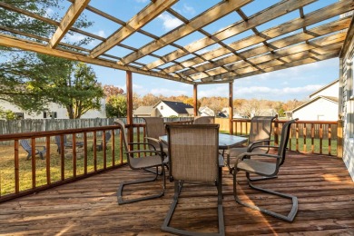 LOCATION!! STUNNING home in Hunting Creek Subdivision, London on London Country Club in Kentucky - for sale on GolfHomes.com, golf home, golf lot