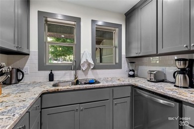 Lake View, Move-in ready and fully renovated! This charming 2 on Bella Vista Country Club - Berksdale in Arkansas - for sale on GolfHomes.com, golf home, golf lot