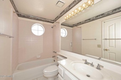 Welcome home to the all-inclusive Sun Lakes Community! This 2300 on Palo Verde Golf and Country Club in Arizona - for sale on GolfHomes.com, golf home, golf lot