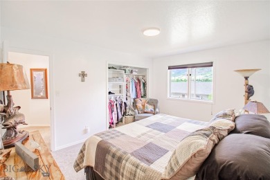 Welcome home to this low maintenance townhouse in Meadowlark on Butte Country Club in Montana - for sale on GolfHomes.com, golf home, golf lot