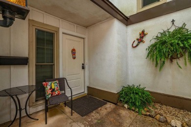 Beautiful Townhome on De Soto Golf Course - Fully Furnished on DeSoto Golf Course in Arkansas - for sale on GolfHomes.com, golf home, golf lot