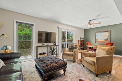 Beautiful Townhome on De Soto Golf Course - Fully Furnished on DeSoto Golf Course in Arkansas - for sale on GolfHomes.com, golf home, golf lot