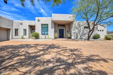 IMMEDIATE GOLF MEMBERSHIP AT CLOSE OF ESCROW.  Soft contemporary on Desert Highlands Golf Club in Arizona - for sale on GolfHomes.com, golf home, golf lot