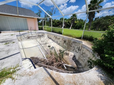 Investor Alert - Prime Location!
Situated in the highly on Rotonda Golf and Country Club - Long Marsh  in Florida - for sale on GolfHomes.com, golf home, golf lot