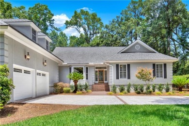 TTHOUGHTFUL RENOVATION IN THE LANDINGS.  Located just around the on The Landings Club - Oakridge in Georgia - for sale on GolfHomes.com, golf home, golf lot