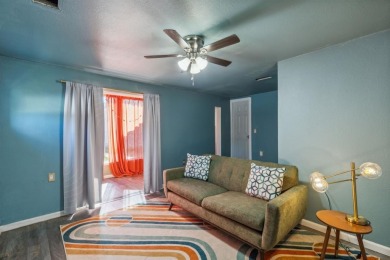 !MOTIVATED SELLER! Make us an offer on this Darling 1944 on Stevens Park Golf Course in Texas - for sale on GolfHomes.com, golf home, golf lot