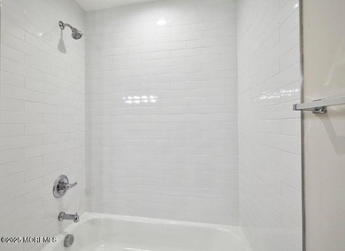 Welcome to Leisure Village West! This renovated unit one of the on Leisure Village West Assoc. in New Jersey - for sale on GolfHomes.com, golf home, golf lot