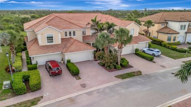 **** Elegant Living Awaits in Sarasota National **** TURNKEY on Sarasota National Golf Club in Florida - for sale on GolfHomes.com, golf home, golf lot