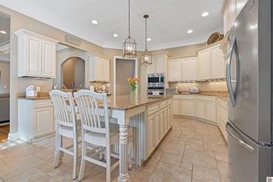 Ready for luxury living in this beautifully maintained 5-bedroom on Country Club of Paducah in Kentucky - for sale on GolfHomes.com, golf home, golf lot