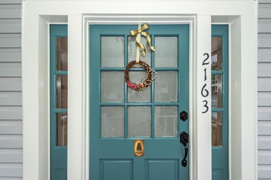 ''Santa Baby''; the perfect charming Terrace Cottage; Under the on Charleston Municipal Golf Course in South Carolina - for sale on GolfHomes.com, golf home, golf lot