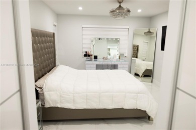Fully remodeled, stunning 2/2 apartment in the heart of Doral! on Jim McLean Signature Course in Florida - for sale on GolfHomes.com, golf home, golf lot