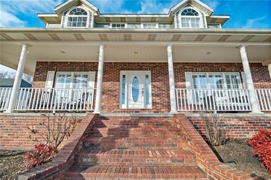 Charming, Shadow Valley home, featuring a one-of-a-kind on Shadow Valley Country Club in Arkansas - for sale on GolfHomes.com, golf home, golf lot