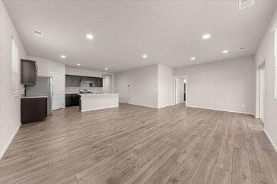 Beautiful 4 bedroom 2 bath single-level home with a 3-car on The Fairways at West Terrace in Washington - for sale on GolfHomes.com, golf home, golf lot