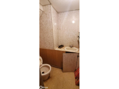 This property is an excellent investment opportunity for fix and on Aurelia Golf Club in Iowa - for sale on GolfHomes.com, golf home, golf lot