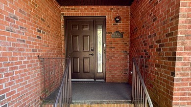 Welcome to this beautiful 3 BD, 2 Full BT home offering 2,151 on Harbour Point Golf Club in North Carolina - for sale on GolfHomes.com, golf home, golf lot