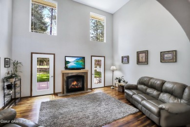 Golfers Delight you will love this 5 bedroom 3.5 bath on the on Stoneridge Golf Club in Idaho - for sale on GolfHomes.com, golf home, golf lot