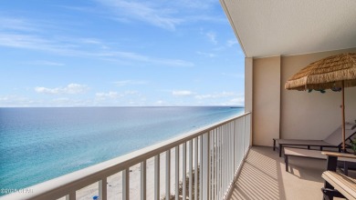 This beautifully updated 2-bedroom, 2-bath condo offers the on Holiday Golf Club in Florida - for sale on GolfHomes.com, golf home, golf lot