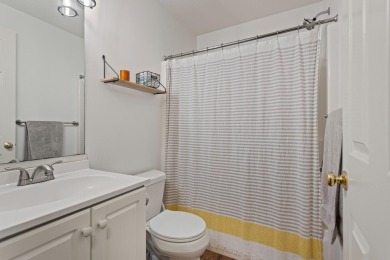 Welcome home to this adorable and well-maintained 2-bedroom on Ironhorse Golf Course in Illinois - for sale on GolfHomes.com, golf home, golf lot