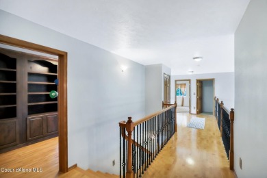 Golfers Delight you will love this 5 bedroom 3.5 bath on the on Stoneridge Golf Club in Idaho - for sale on GolfHomes.com, golf home, golf lot