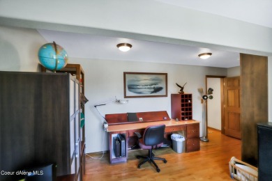 Golfers Delight you will love this 5 bedroom 3.5 bath on the on Stoneridge Golf Club in Idaho - for sale on GolfHomes.com, golf home, golf lot