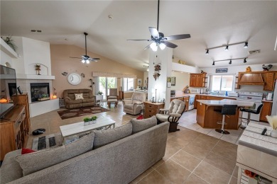 LOVELY 3-BED, 2-BATH HOME IN A GREAT SPOT!! This well-kept on Cerbat Cliffs Golf Course in Arizona - for sale on GolfHomes.com, golf home, golf lot