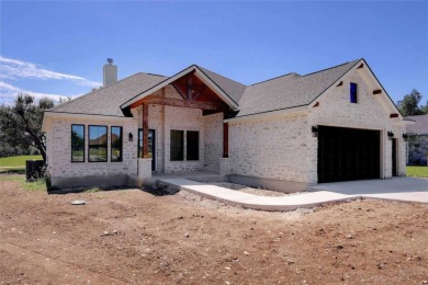 This breathtaking 3-bedroom, 2-bathroom, 2,036 sq ft custom home on Vaaler Creek Golf Club in Texas - for sale on GolfHomes.com, golf home, golf lot