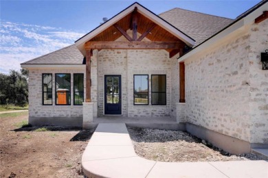 This breathtaking 3-bedroom, 2-bathroom, 2,036 sq ft custom home on Vaaler Creek Golf Club in Texas - for sale on GolfHomes.com, golf home, golf lot