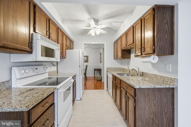 Life is easy in this turn-key 3BR/2FB Leisure World condo! on Leisure World Golf Club in Maryland - for sale on GolfHomes.com, golf home, golf lot