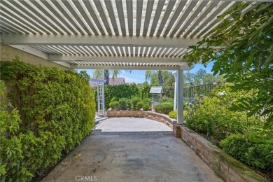 Welcome to this 3-bedroom, 2-bath home with optional office area on California Oaks Golf Course in California - for sale on GolfHomes.com, golf home, golf lot