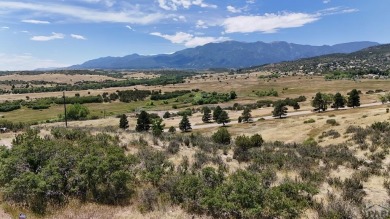 Gorgeous lot at the end of the Cul-de-Sac, bordering the city on Hollydot Golf Course in Colorado - for sale on GolfHomes.com, golf home, golf lot