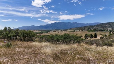 Gorgeous lot at the end of the Cul-de-Sac, bordering the city on Hollydot Golf Course in Colorado - for sale on GolfHomes.com, golf home, golf lot